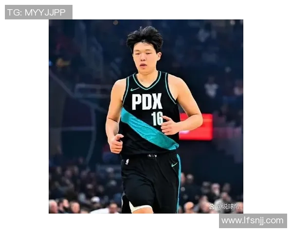 杨瀚森强势登场制造罚球机会解说员称核心力量提升将带来更多得分可能